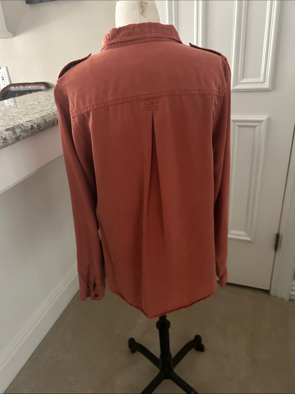 Universal Thread Button-Down Shirt - Picture 3 of 7